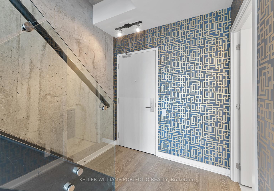 39-brant-street-toronto-ontario-c12611366