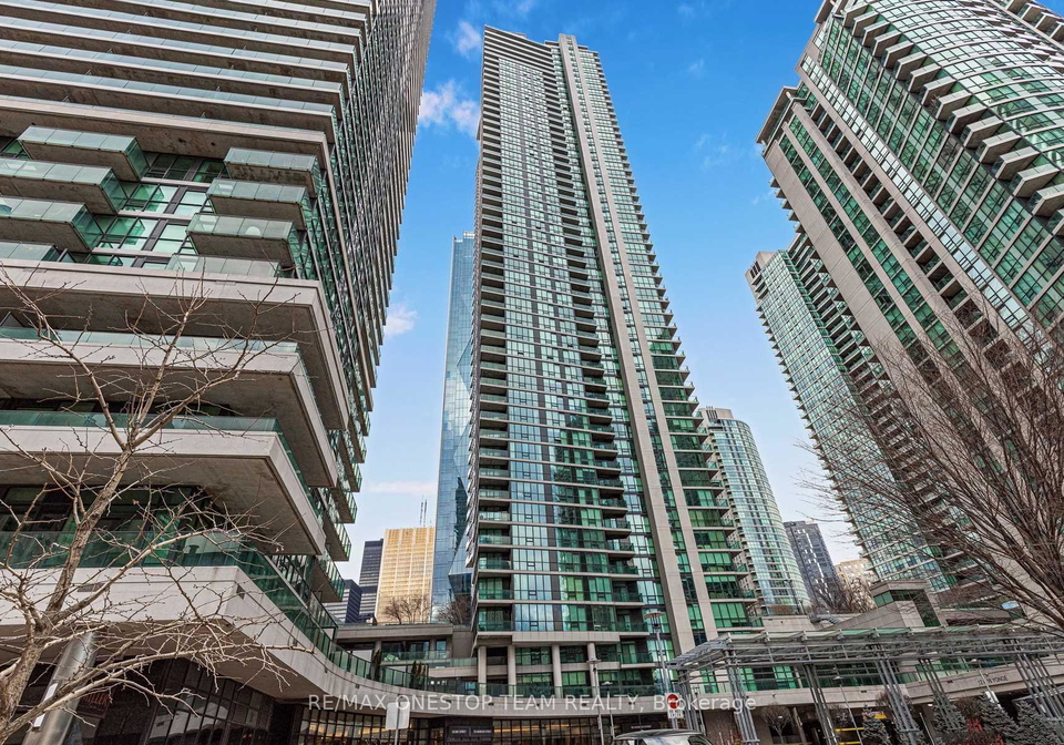 18-harbour-street-toronto-ontario-c12611900