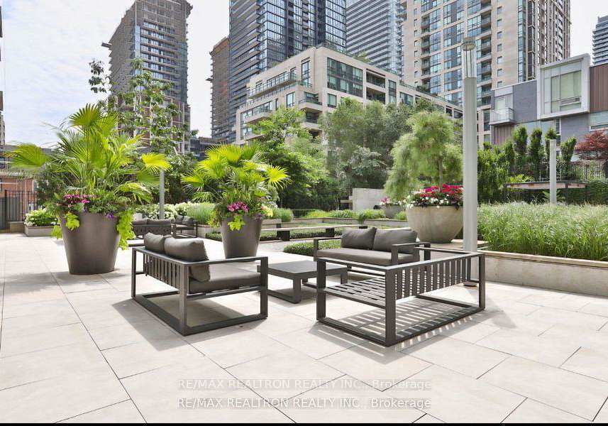 101-erskine-avenue-toronto-ontario-c12612024