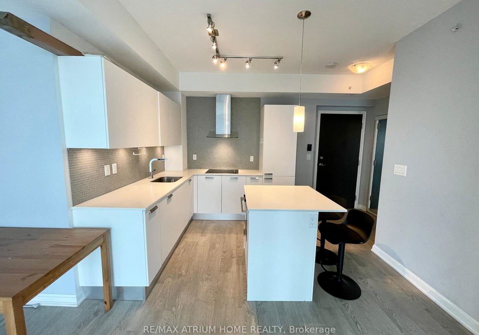 9-bogert-avenue-toronto-ontario-c12612058
