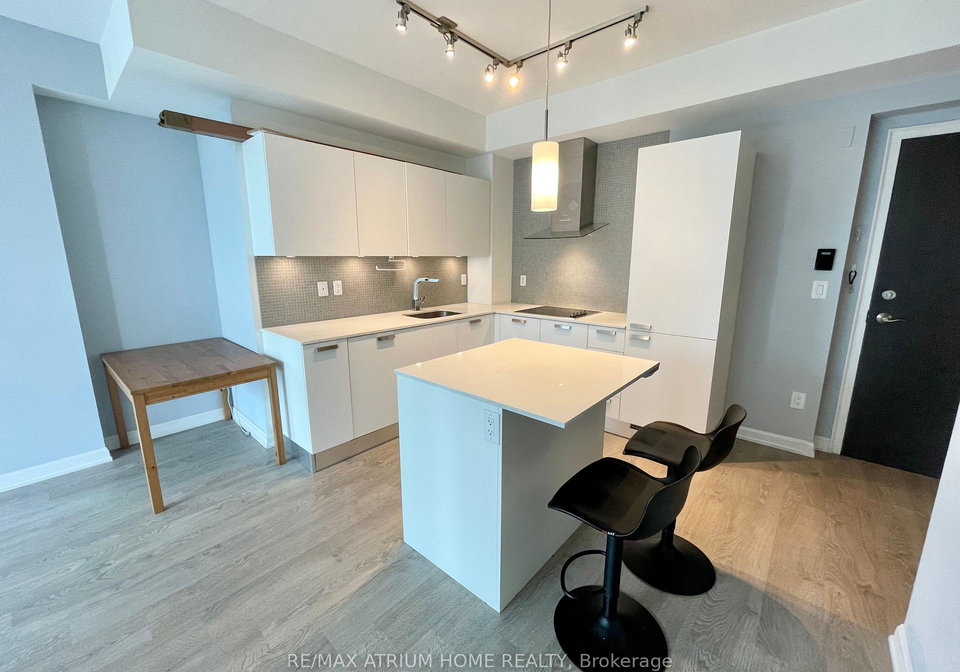 9-bogert-avenue-toronto-ontario-c12612058