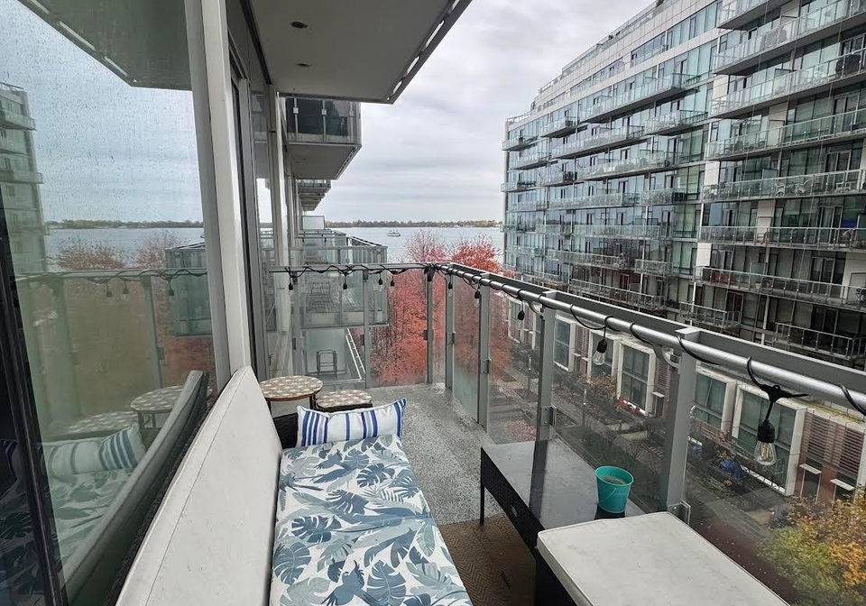 39-queens-quay-e-toronto-ontario-c12612430