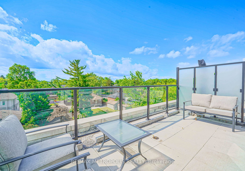 871-sheppard-avenue-w-toronto-ontario-c12612650