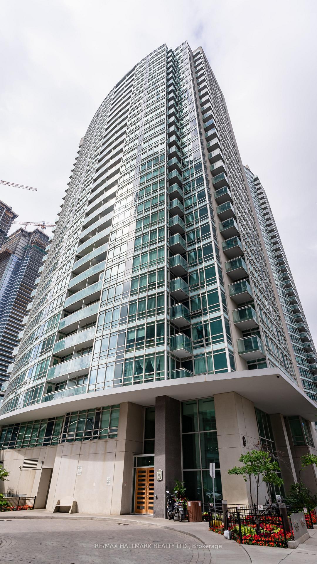 397-front-street-w-toronto-ontario-c12613322