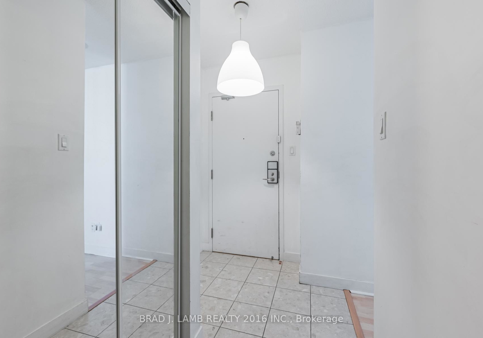 650-queens-quay-w-toronto-ontario-c12613596