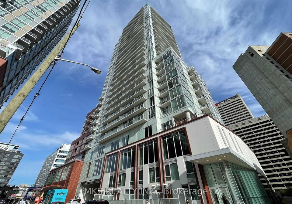 33-helendale-avenue-toronto-ontario-c12613808