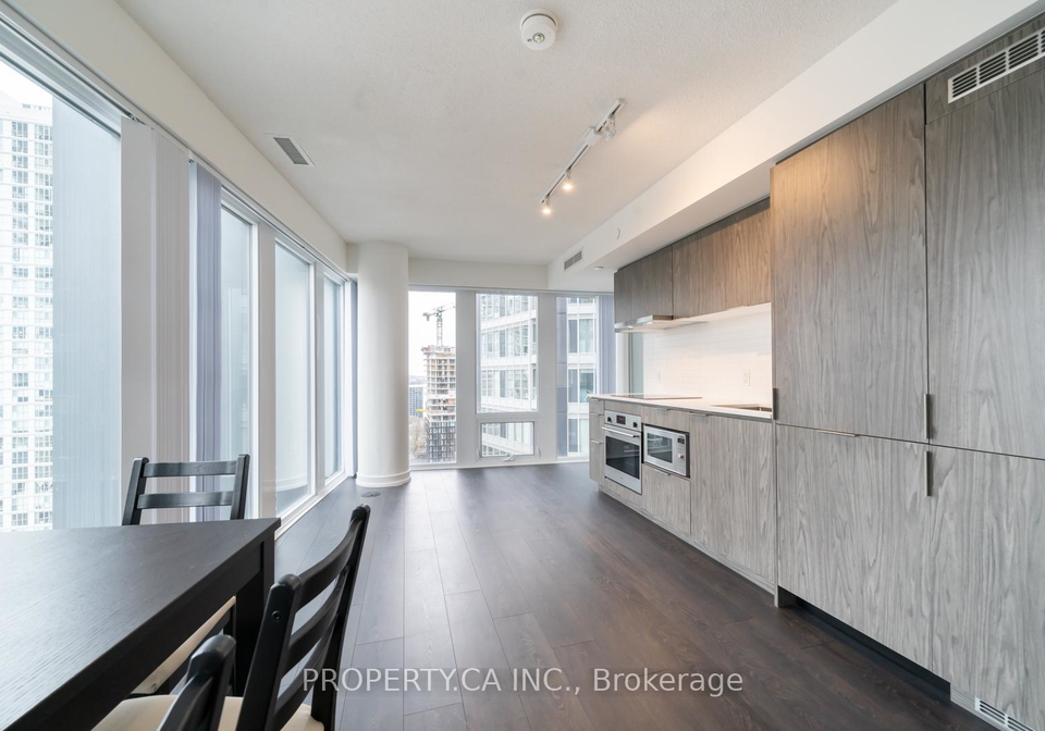 60-shuter-street-toronto-ontario-c12613852