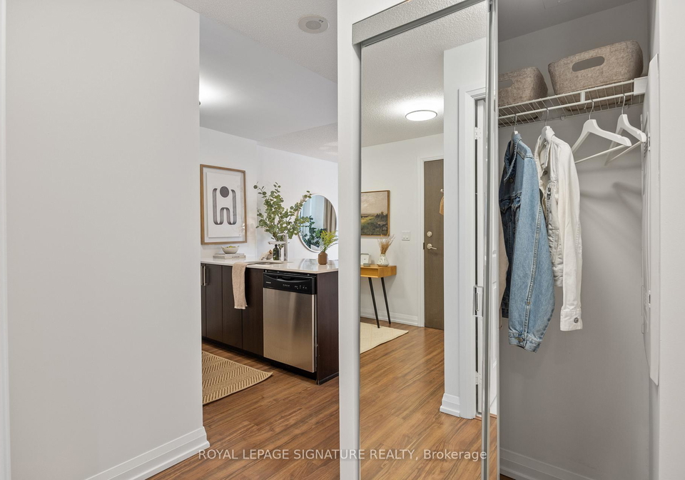 305-roehampton-avenue-toronto-ontario-c12614118