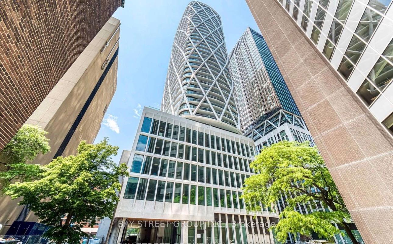 230-simcoe-street-toronto-ontario-c12614144