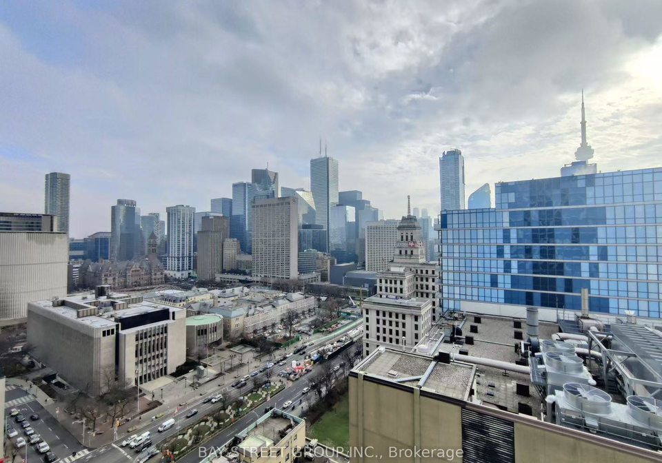 230-simcoe-street-toronto-ontario-c12614144