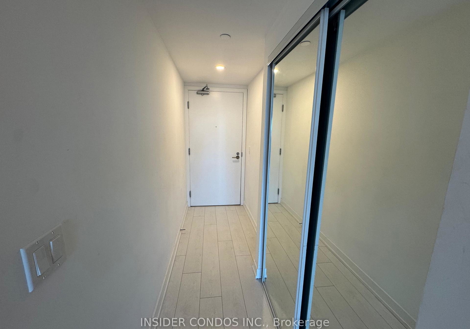 19-western-battery-road-toronto-ontario-c12614280