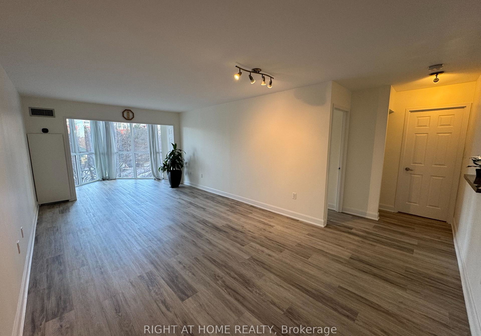 5-concorde-place-north-york-ontario-c12614888