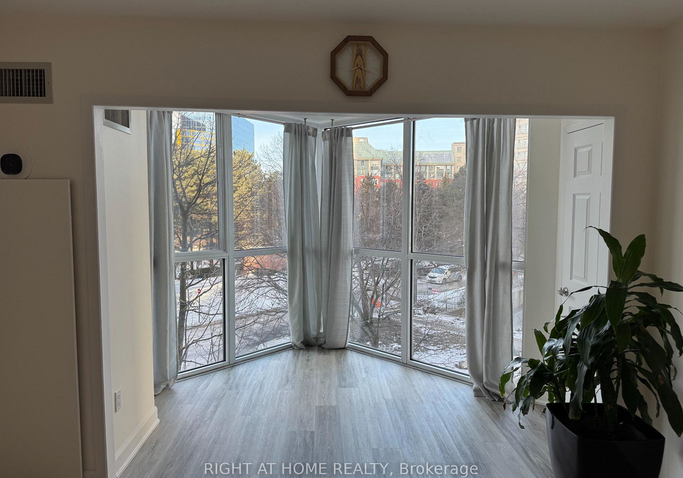 5-concorde-place-north-york-ontario-c12614888