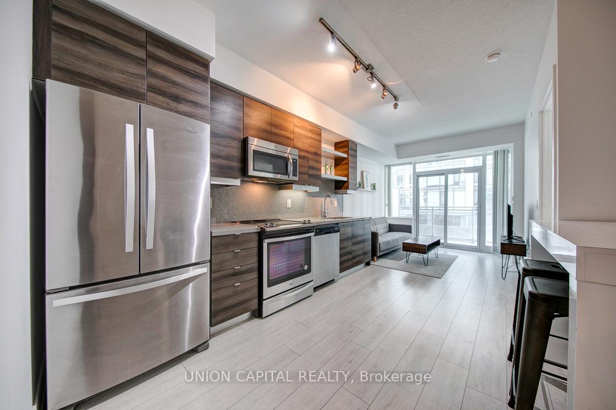 525-adelaide-street-w-toronto-ontario-c12615002