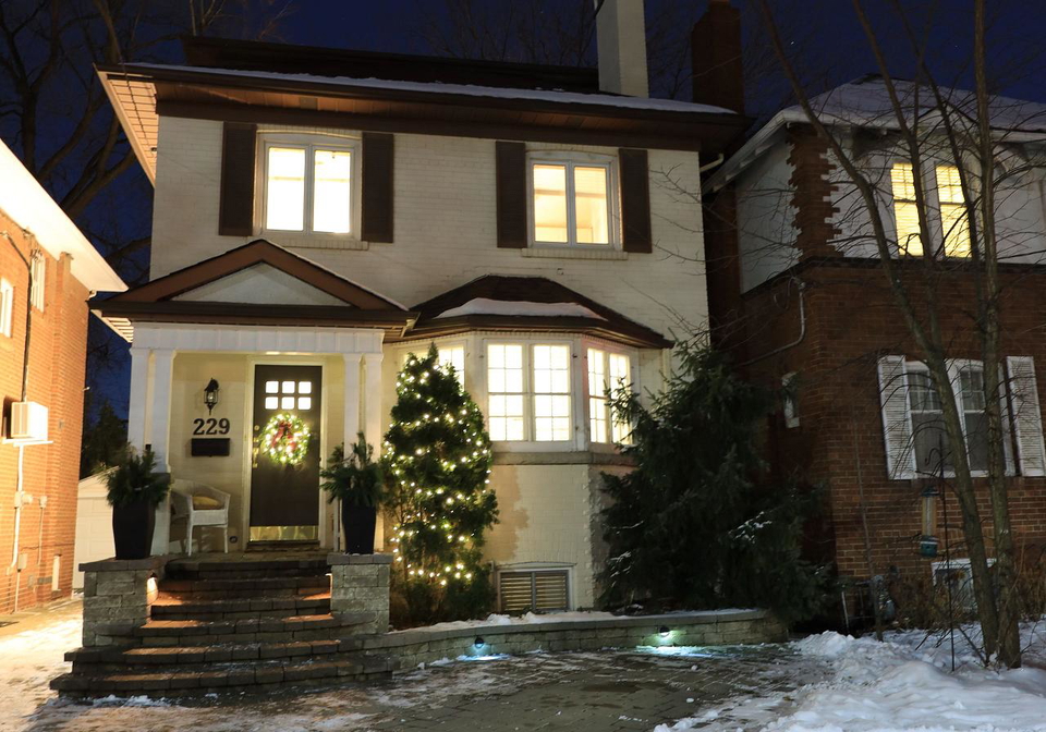 229-glengrove-avenue-w-toronto-ontario-c12615230