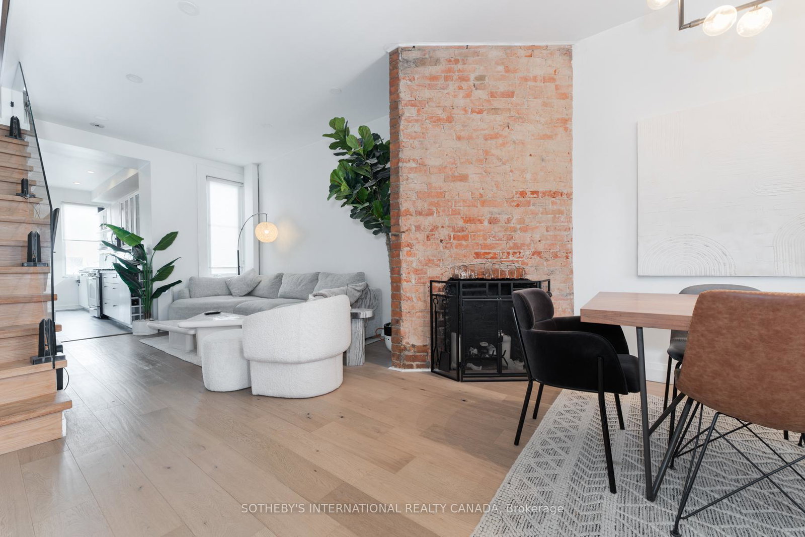 286-euclid-avenue-toronto-ontario-c12615420
