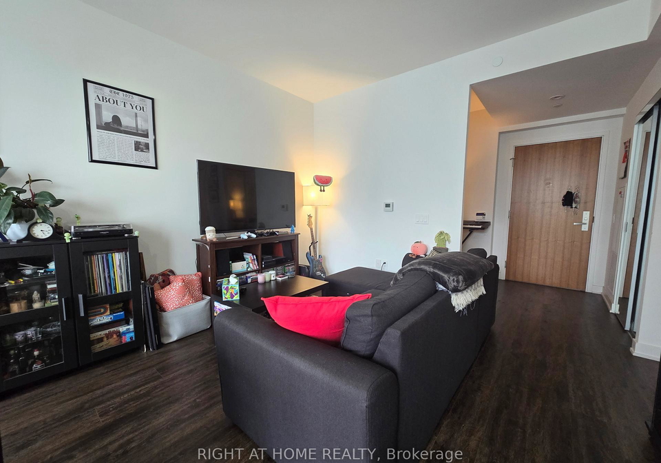 15-queens-quay-e-toronto-ontario-c12615478