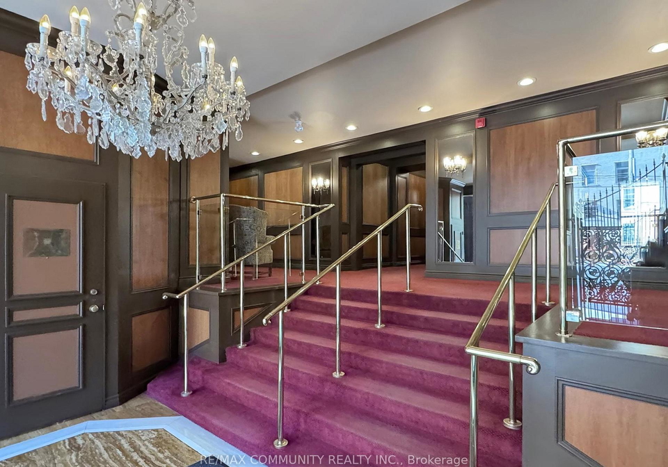 740-eglinton-avenue-w-toronto-ontario-c12615514