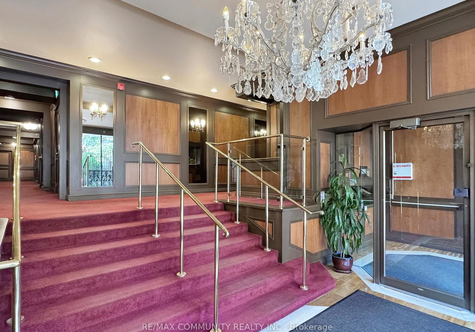740-eglinton-avenue-w-toronto-ontario-c12615514