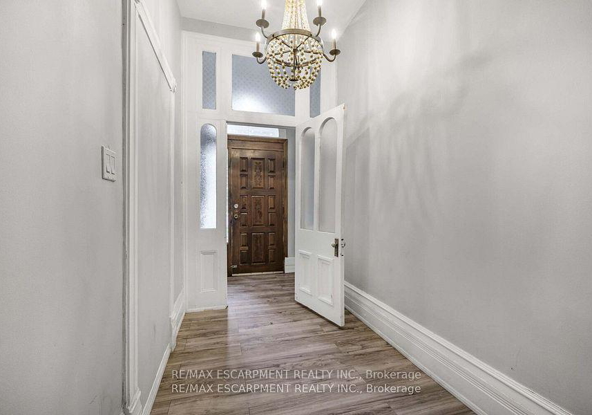 35-beaconsfield-avenue-toronto-ontario-c12615906