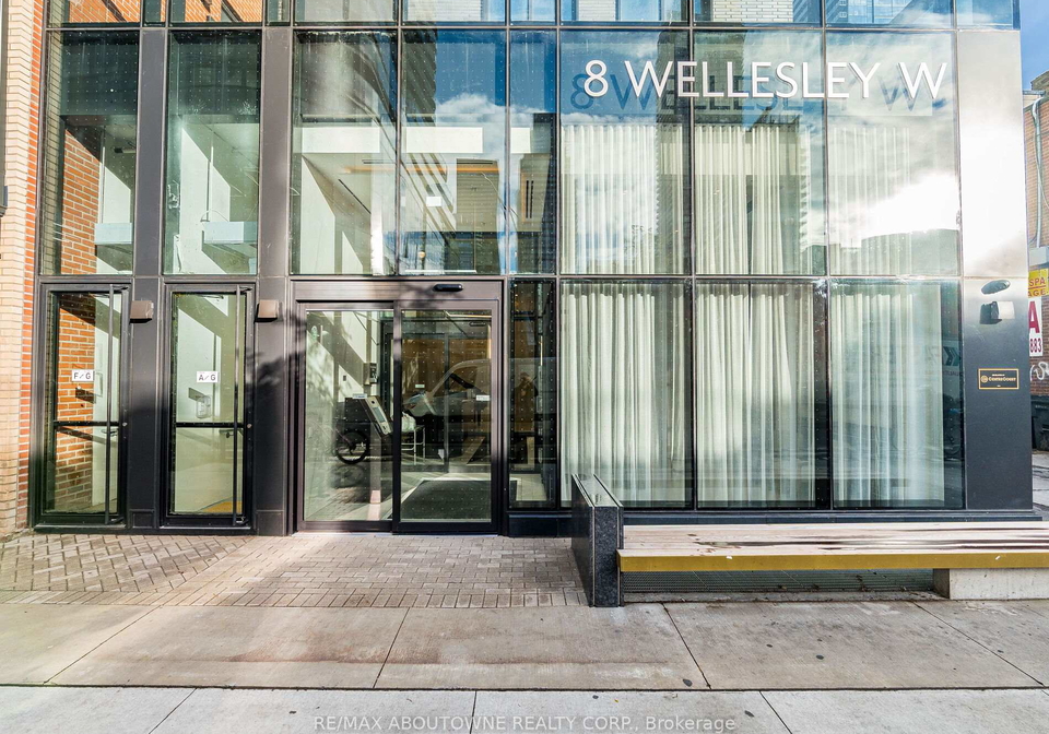 8-wellesley-street-w-toronto-ontario-c12616264