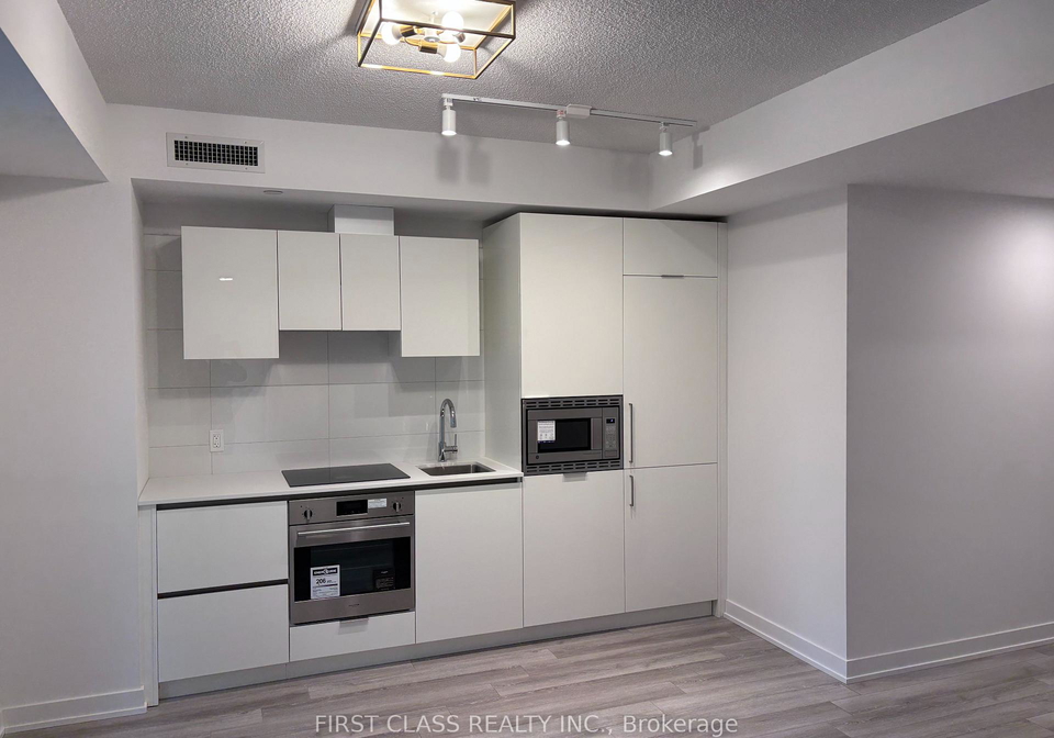 238-simcoe-street-toronto-ontario-c12616316