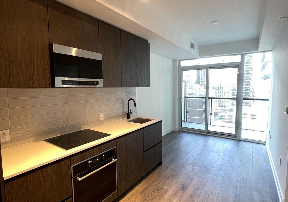 127-broadway-avenue-toronto-ontario-c12616508