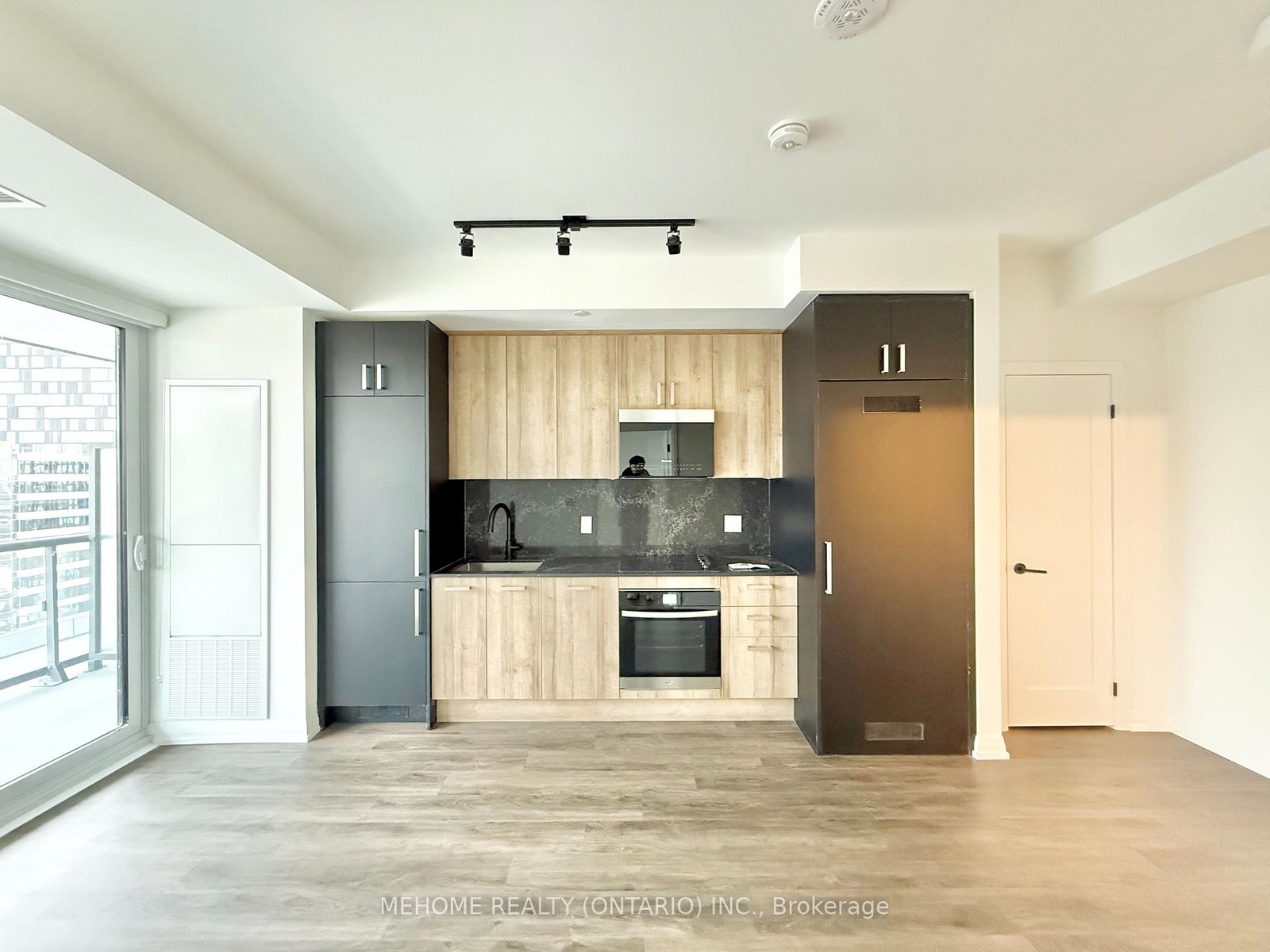 280-dundas-street-w-toronto-ontario-c12616598