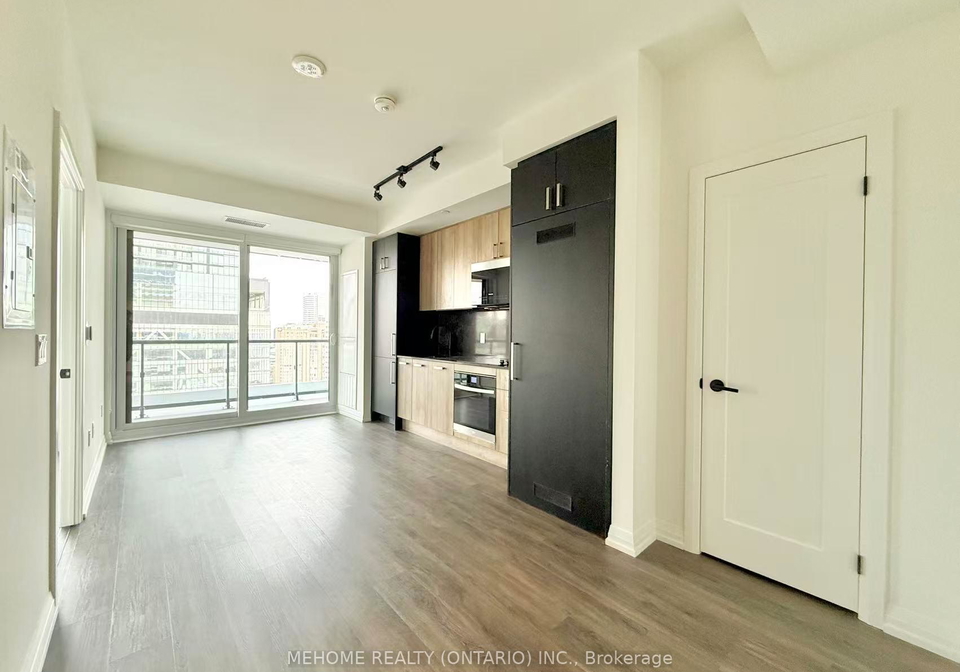 280-dundas-street-w-toronto-ontario-c12616598