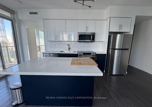 65-bremner-boulevard-toronto-ontario-c12616630