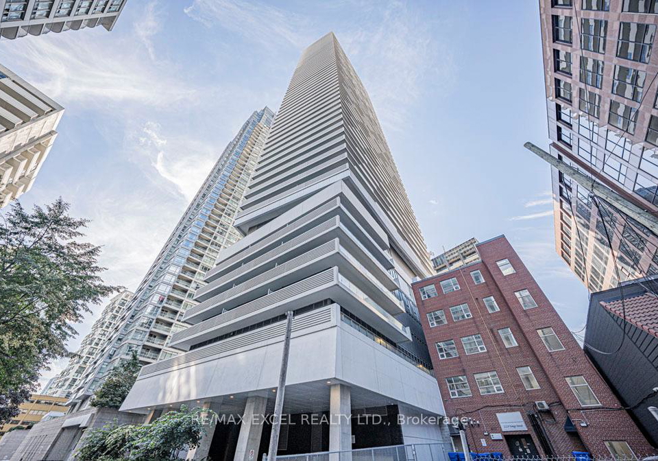 2221-yonge-street-toronto-ontario-c12616686