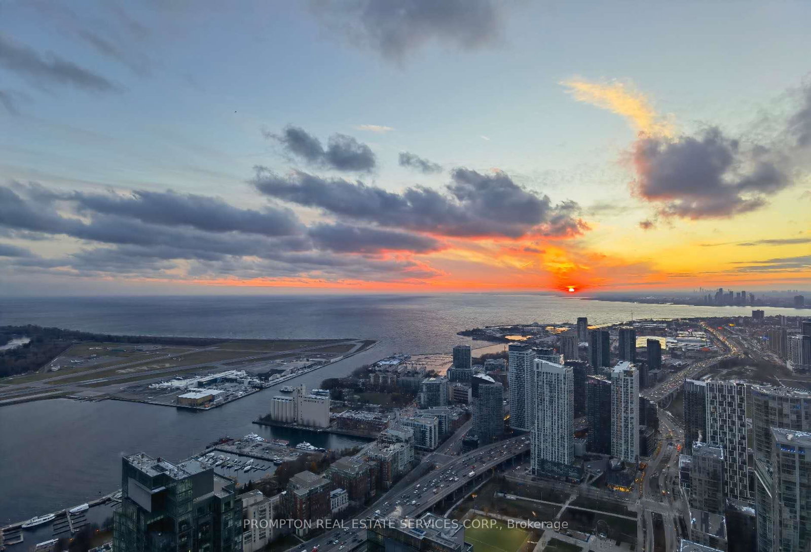 3-concord-cityplace-way-toronto-ontario-c12618384