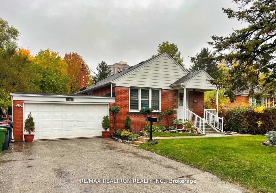 28-irvington-crescent-north-york-ontario-c12627006