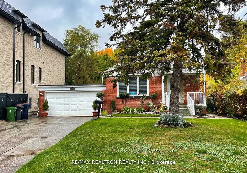 28-irvington-crescent-north-york-ontario-c12627006