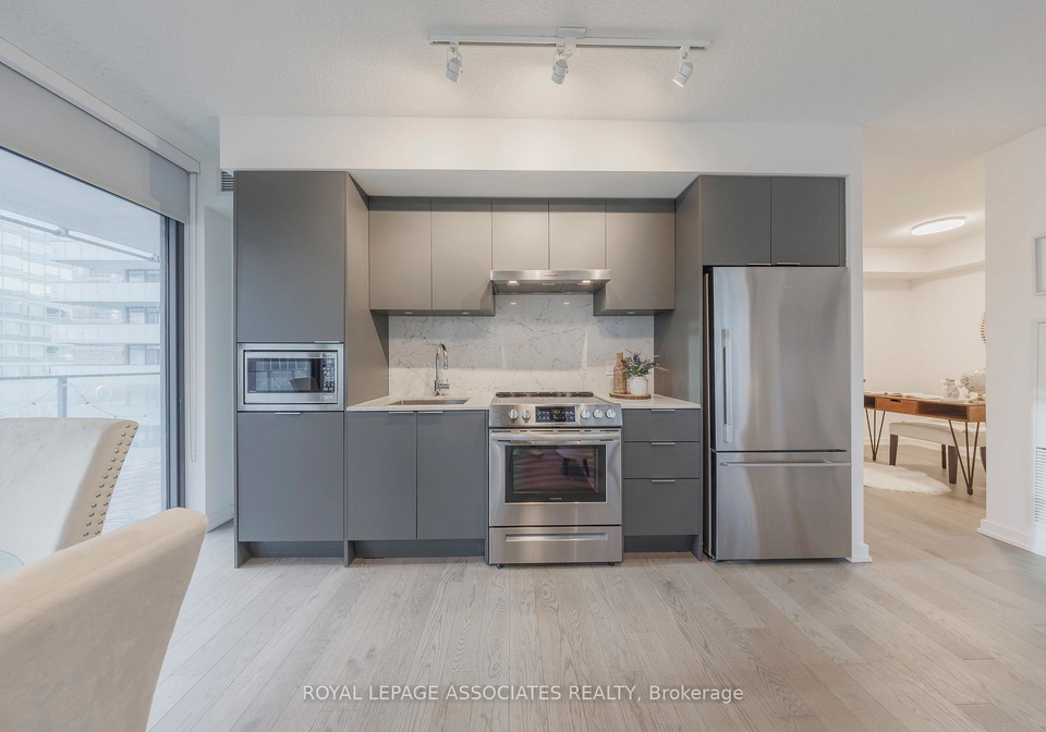 25-richmond-street-e-toronto-ontario-c12627030