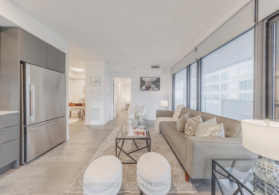 25-richmond-street-e-toronto-ontario-c12627030
