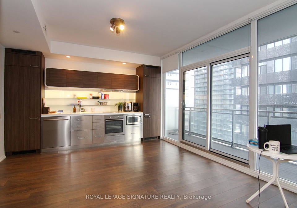 45-charles-street-e-toronto-ontario-c12627078