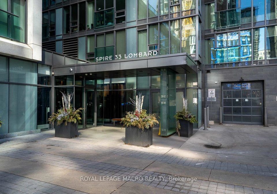 33-lombard-street-toronto-ontario-c12627340
