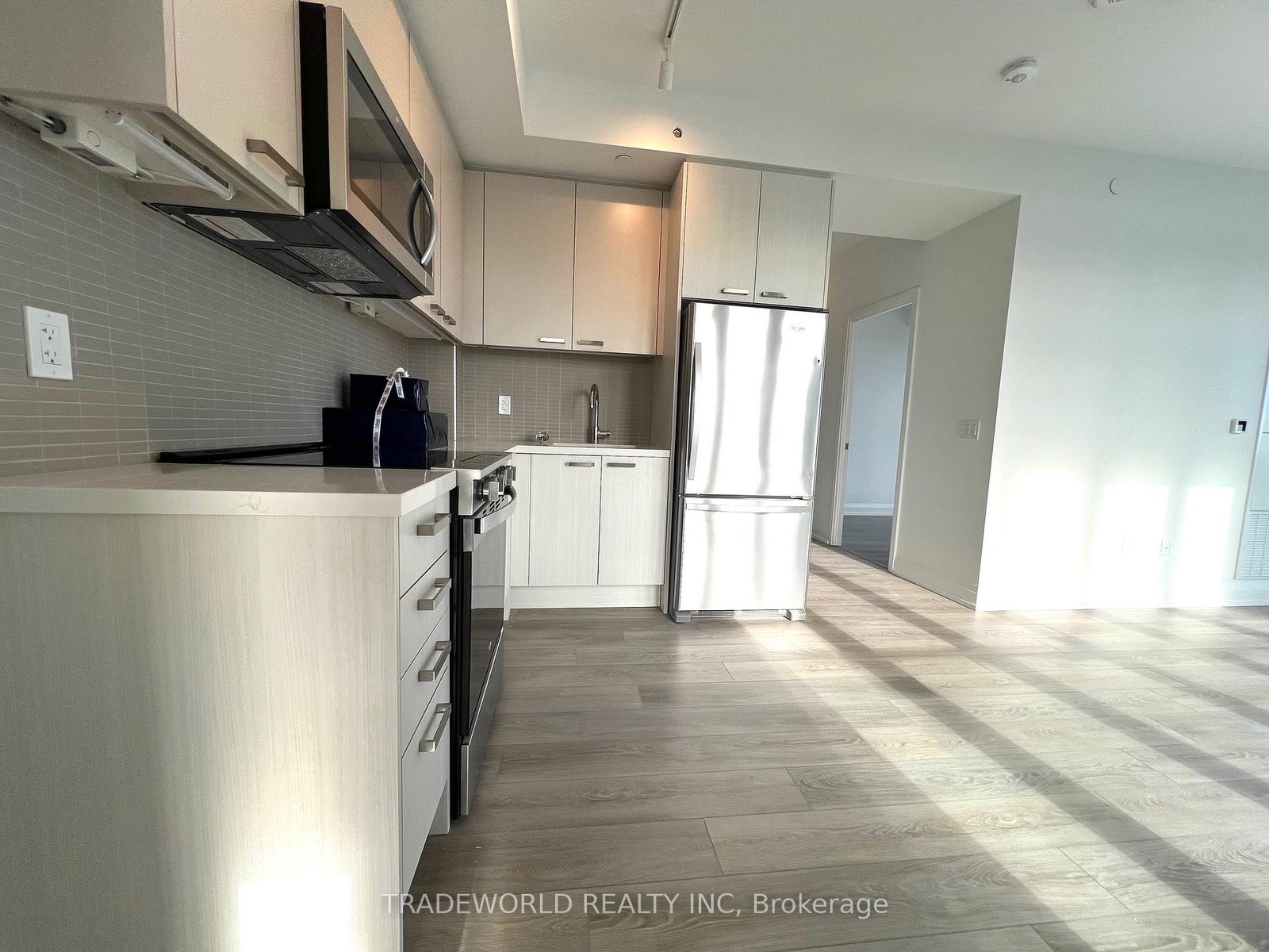 20-soudan-avenue-toronto-ontario-c12627394