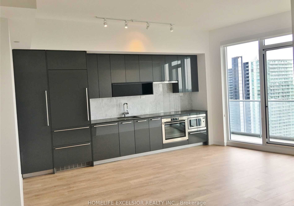 117-mcmahon-drive-north-york-ontario-c12627434