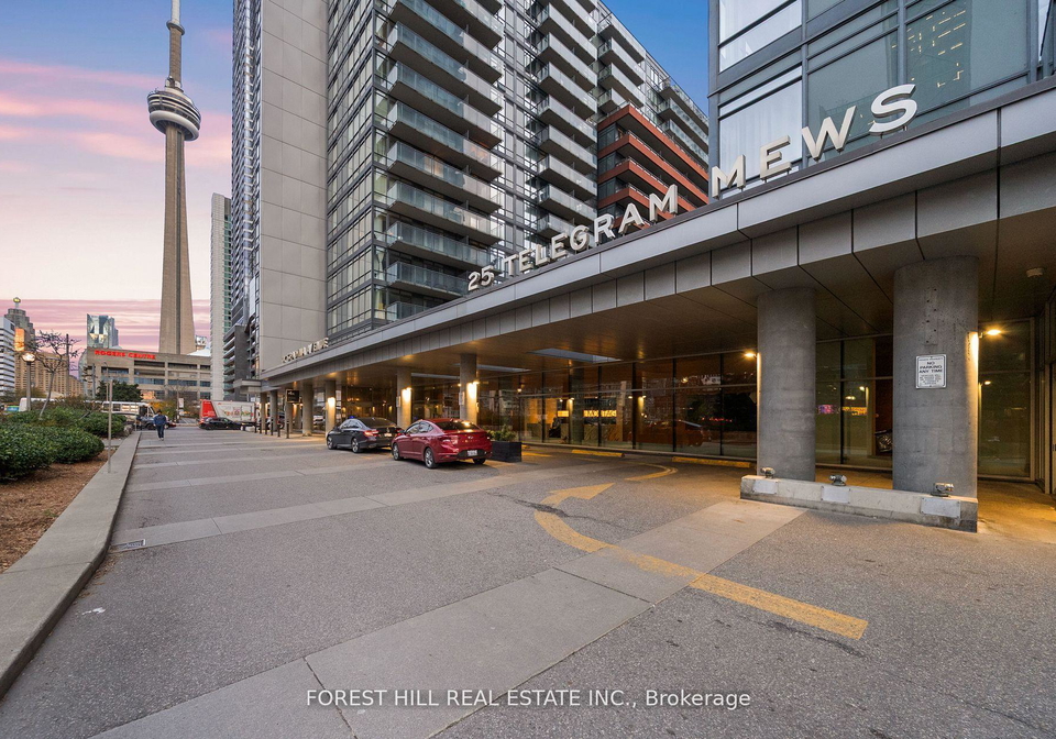25-telegram-mews-toronto-ontario-c12627704