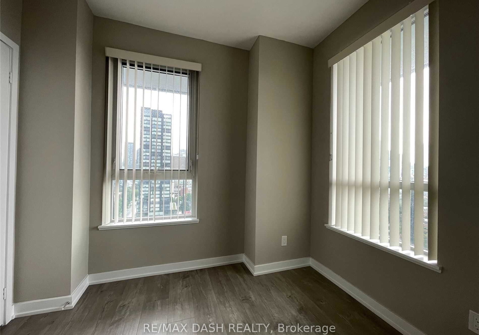 181-huron-street-toronto-ontario-c12628032