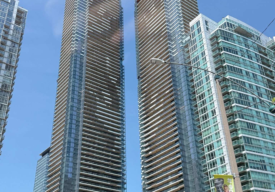 1-concord-cityplace-way-toronto-ontario-c12628126