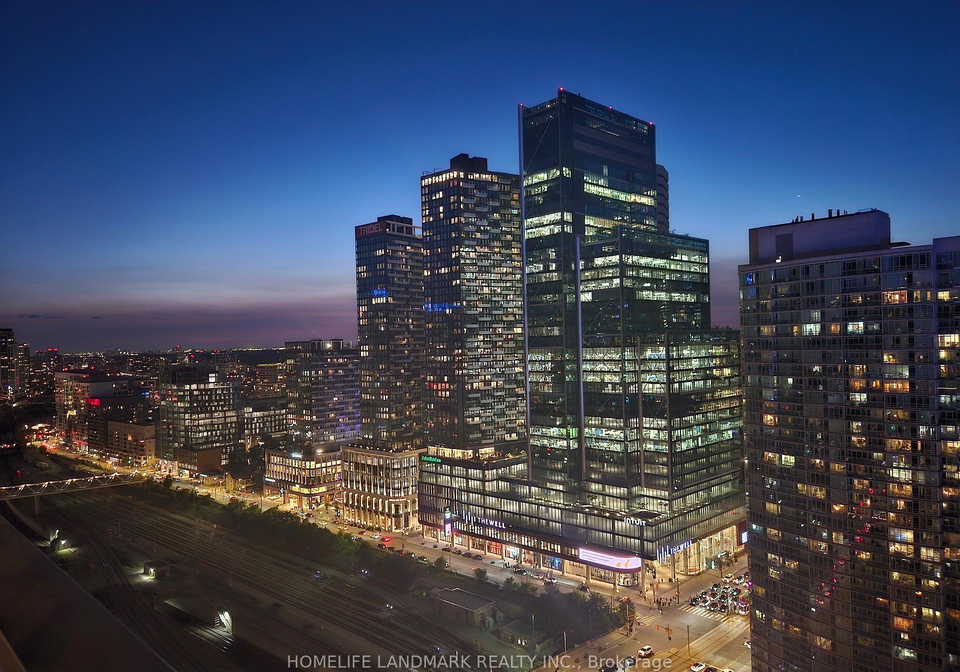 1-concord-cityplace-way-toronto-ontario-c12628126