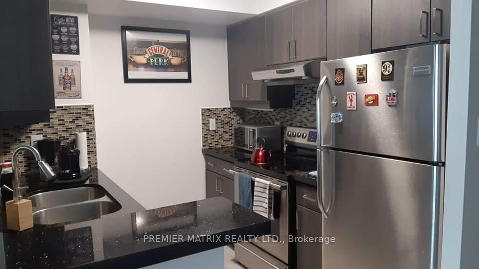 10-yonge-street-toronto-ontario-c12628616