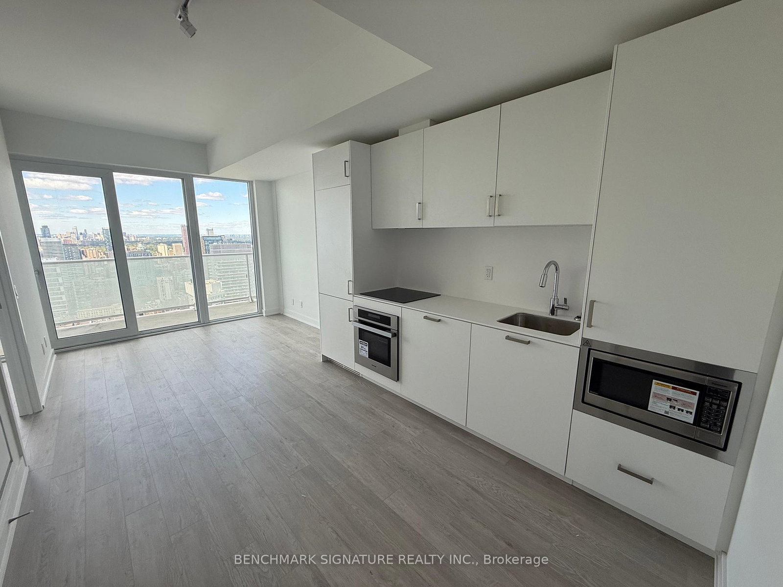 88-queen-street-e-toronto-ontario-c12628642