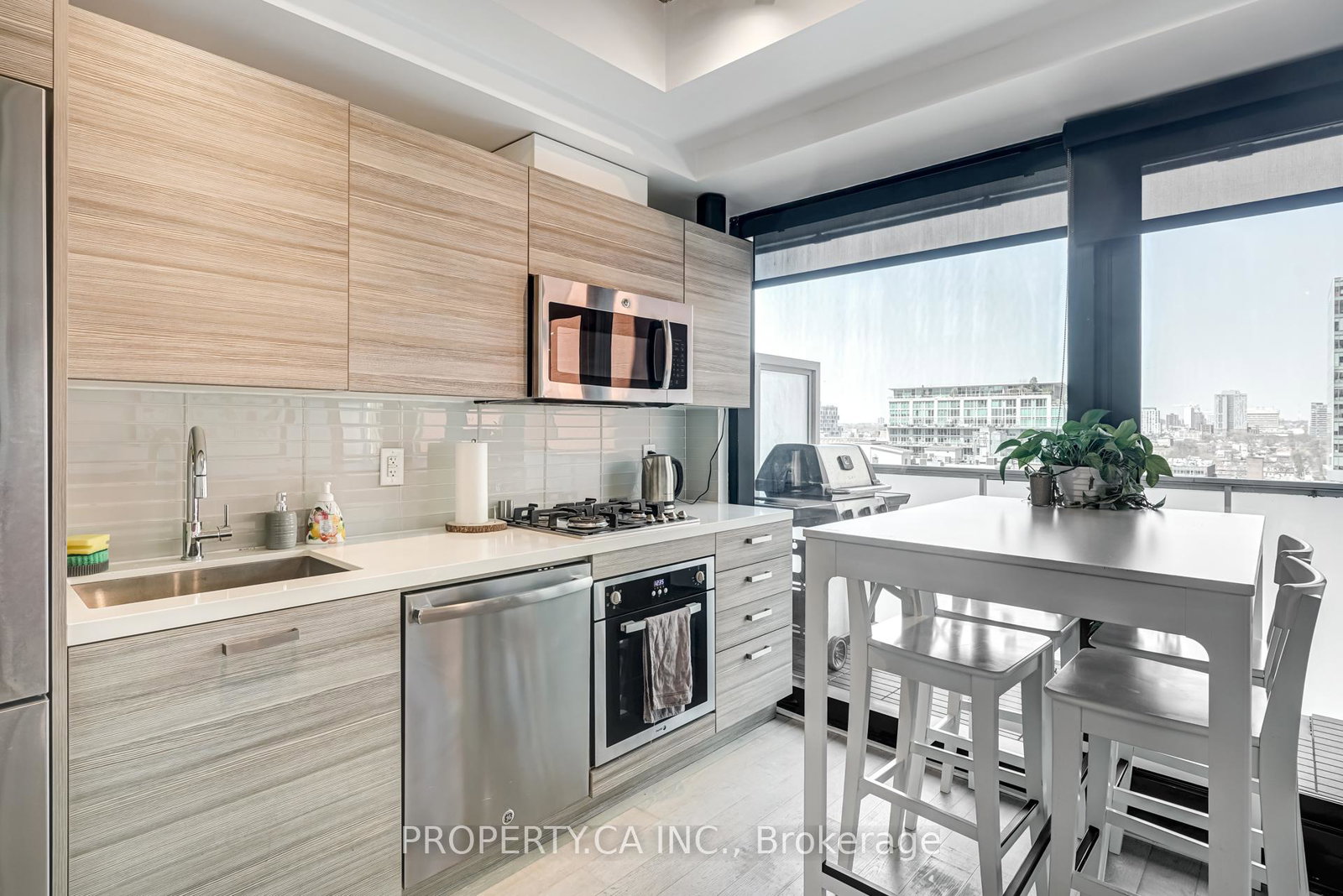 11-charlotte-street-toronto-ontario-c12628682
