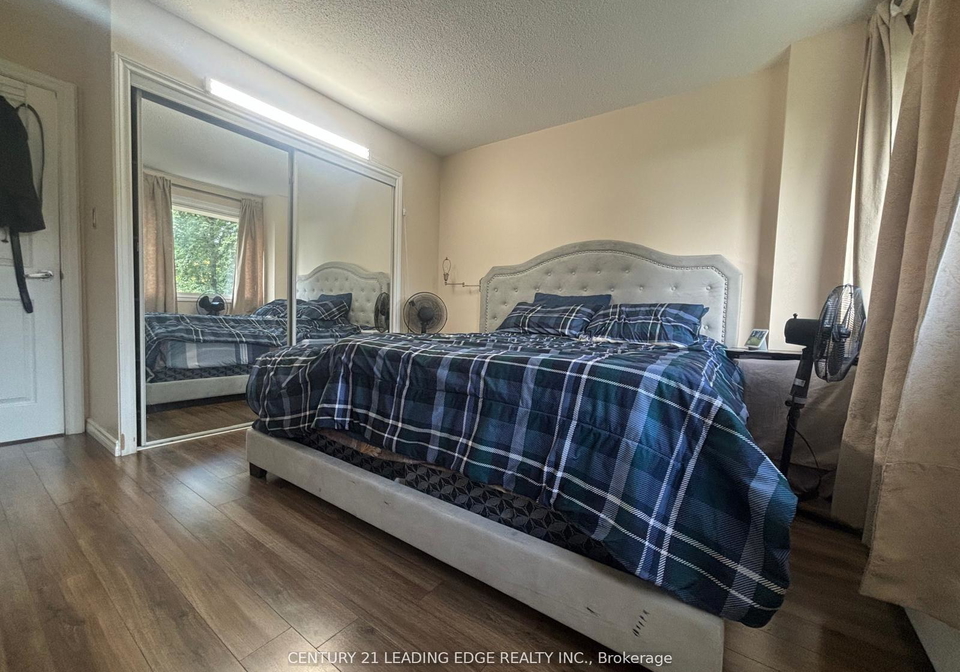 725-don-mills-road-east-york-ontario-c12628894