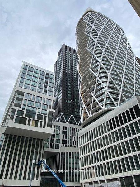 238-simcoe-street-toronto-ontario-c12629060