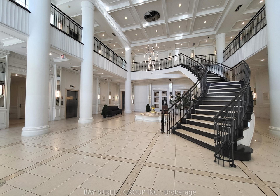 15-greenview-avenue-toronto-ontario-c12629084